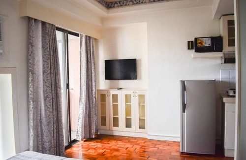 Downtown Hotel | Sunette Tower Suites Makati