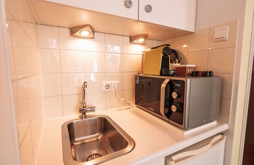 Burgwallen Nieuwe Zijde Casa | Sunflower Amsterdam