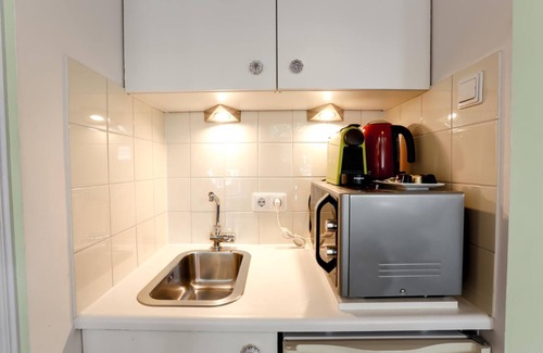Burgwallen Nieuwe Zijde Casa | Sunflower Amsterdam