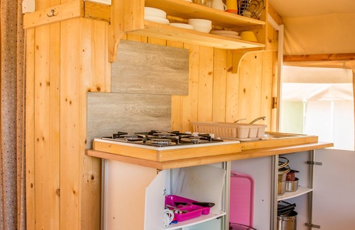 Mareda Alquiler De RV | Sunflower Camping
