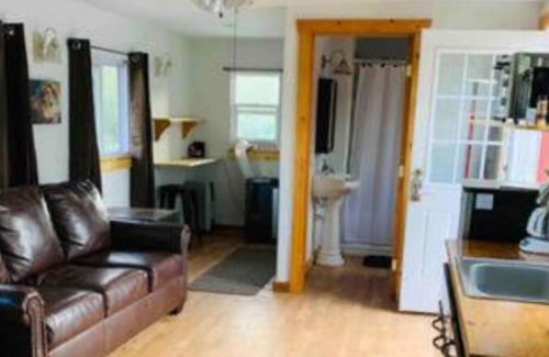 Kalispell Cabaña | Sunflower Cottage - 40 mins to Glacier Park
