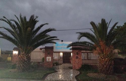 Kareeberg Casa | Sunflower Guesthouse