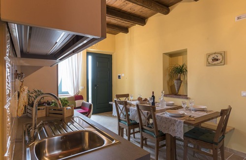Corridonia Otro | Casa Ansietta "Girasole"