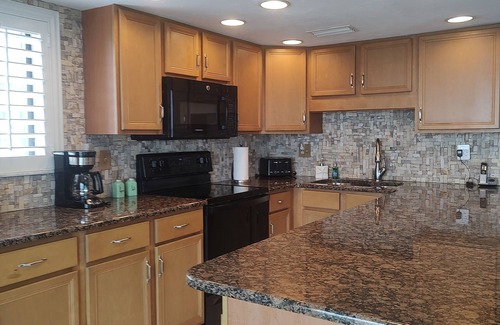 Port Orange Condominio | SUNGLOW RESORT 503 Spacious Deluxe Ocean Front Corner Suite with Large Balcony