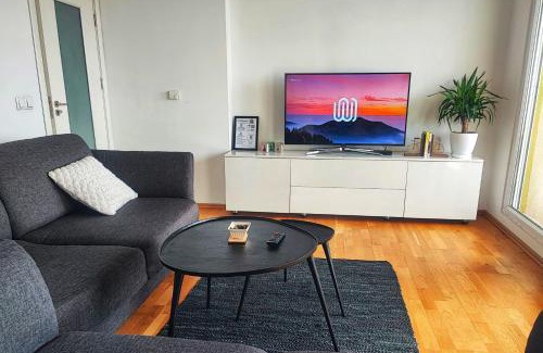 Matiçan Apartamento | Sunlight Apartment Prishtina -Stunning Rooftop Views