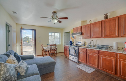 Albuquerque Casa | Sunlit Albuquerque Retreat: 3 Mi to Old Town!