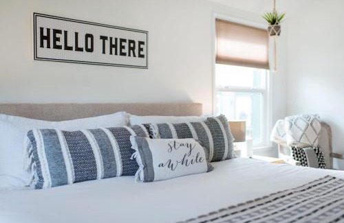 North Spokane Casa | Sunlit Scandi Haven - Walk to Whitworth U & Shops
