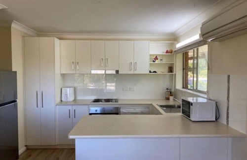 Tamworth Apartamento | Sunlit Serenity in East Tamworth