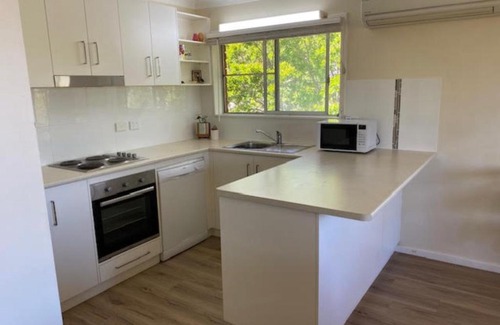 Tamworth Apartamento | Sunlit Serenity in East Tamworth
