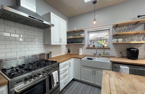 Beach Hill - Beach Flats Casa | Sunlit Surf Retreat