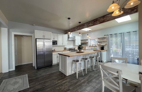 Beach Hill - Beach Flats Casa | Sunlit Surf Retreat