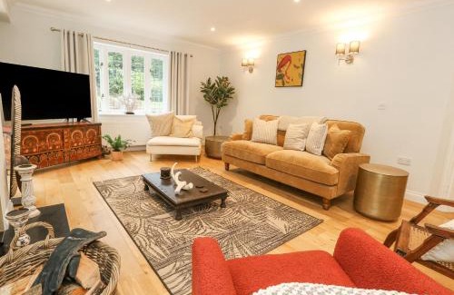 Weymouth Casa | Sunningdale Rise