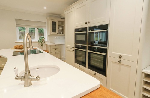 Weymouth Cabaña | Sunningdale Rise