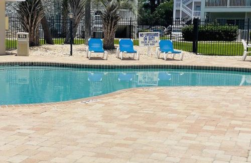 Central Myrtle Beach Apartamento | Sunny 1BR condo Myrtlewood
