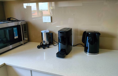 Brighton-le-Sands Casa | Sunny 2 bed Restaurants beach at door Pets O.K