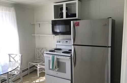 Vineyard Haven Condominio | Sunny 2bedroom condo w pool!