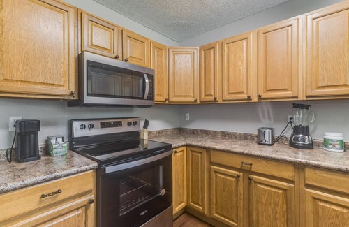 Ocean Springs Casa | Sunny 4-Bed Retreat Near Ocean Springs Beach