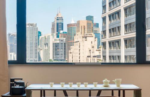 Huangpu Apartamento | Sunny Abode-Bund view apartment 300m from Yu Garden Modern luxury 3-bedroom, 2-bathroom residence