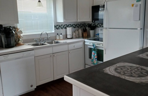 Port Canaveral Apartamento | Soleado y 80 ........... a sólo unos pasos de la playa