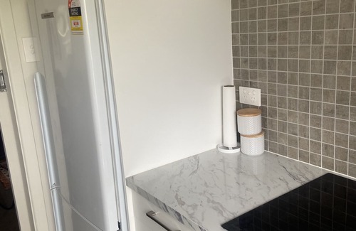 Merivale Condominio | Sunny and secure at Carlton Cirner walking distance to City, Hagley Park etc