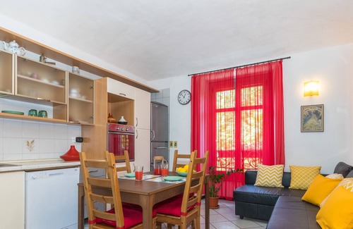 Vanchiglietta Apartamento | Sunny Apartment by Wonderful Italy