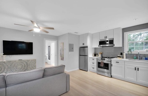 San Marco Apartamento | Sunny apartment in walkable San Marco!