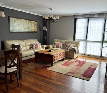 Leioa Apartamento | Sunny apartment, near coast.