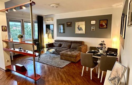 Vozdovac Apartamento | Sunny apartment