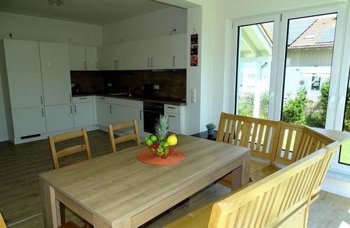Postmuenster Apartamento | Sunny apartment with large garden in a local recreation area
