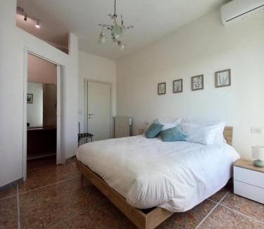 Cassia Apartamento | Sunny Apt 20 min St Peter by train