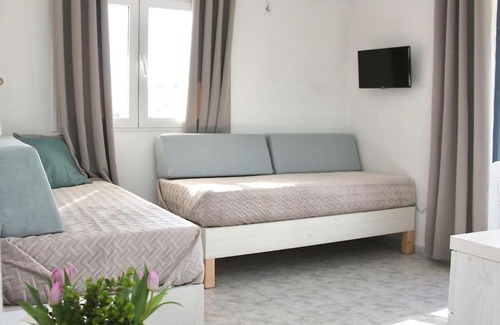 Alikanas Apartamento | Sunny Apt at Regina Apartments