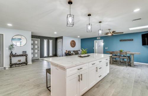 Lake Havasu City Casa | Sunny Arizona Oasis with Views - 2 Mi to Lake Havasu