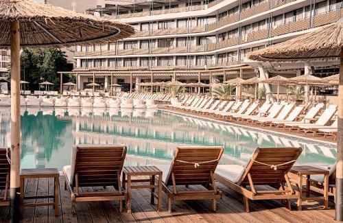 Sunny Beach Hotel | Sunny Beach Club - Adults Only #YouthfulVibes