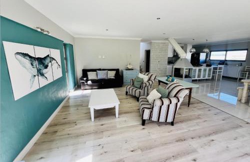 Cape Saint Francis Casa | Sunny Beach House