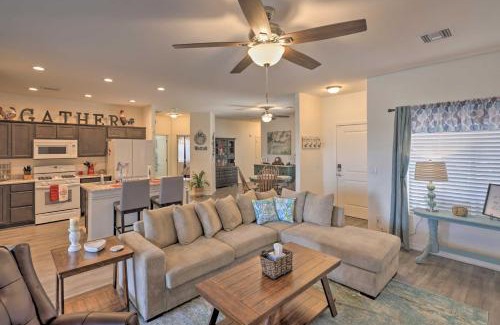 Bullhead City Casa | Sunny Bullhead City Home with Patio and Mtn View!