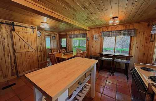 Bayfield Cabina | Sunny Cabin at Vallecito Lake on the Creek, Pet Friendly