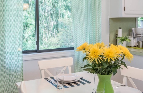 Hendersonville Casa | Sunny Cabin cerca del centro, sin tarifa de limpieza