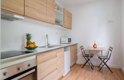 Paranhos Casa | Sunny Calm Room | Shared House