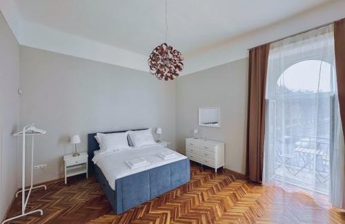 Orszagut Apartamento | Sunny Castle Apartment