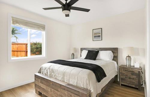 North Clairemont Casa | Sunny Coastal Escape Large 3br Home Sleeps 8