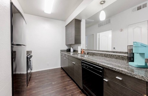 Del Rey Apartamento | Sunny & Comfortable 1BR Retreat by Marina with Free Parking