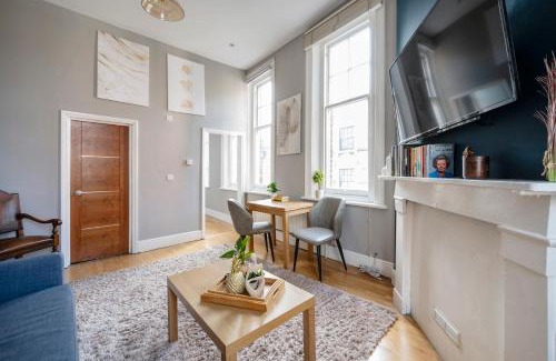 Holborn and Covent Garden Apartamento | Sunny Corner Apartment in Center of London (2)