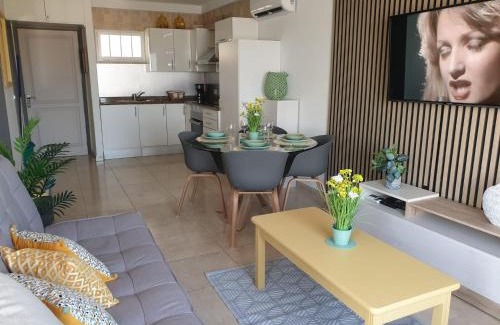 Puerto del Carmen Apartamento | Sunny Corner, delux apartment vista mar and pool