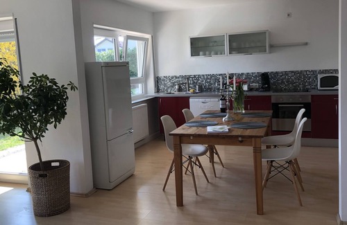 Bammental Apartamento | Apartamento soleado, acogedor y muy espacioso cerca de Heidelberg