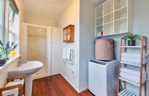 Grey Lynn Casa | Sunny & Cozy Home near Western Springs