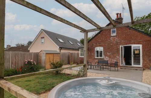 Holworth Casa | Sunny Croft