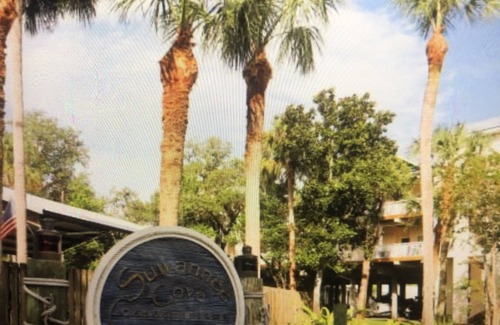 Suwannee Condominio | Sunny Daze Suwannee Cove Condo Overlooking the Gulf