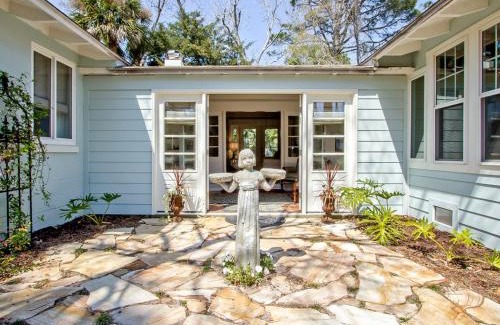 Savannah Beach Casa | Sunny Daze