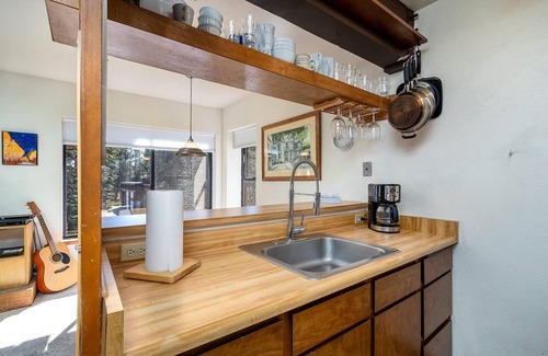 Bear Valley Casa | Sunny End Unit Condo! - Tamarack #20 by Bear Valley Vacation Rentals