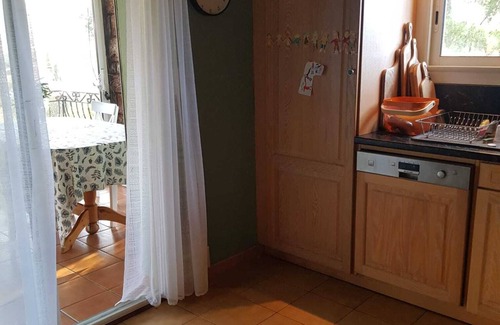 Roquebrun Casa | Sunny family home with private pool